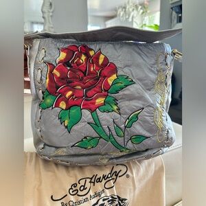 🌹♥️💛🖤 ED HARDY Y2K rare bag! Beautiful, used. Silver. Dust bag included 🩶